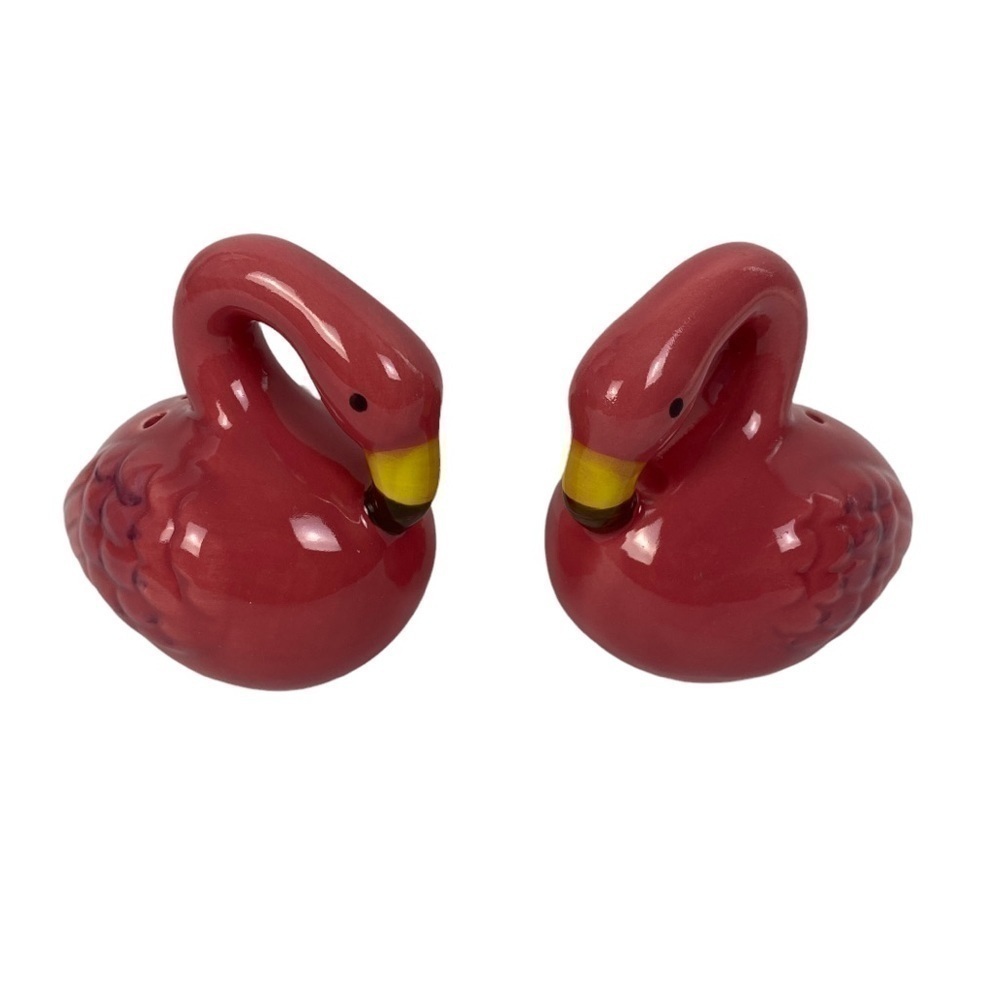 Home Essentials Cabana Pink Flamingo Salt & Pepper Shakers Set of 2β NEW